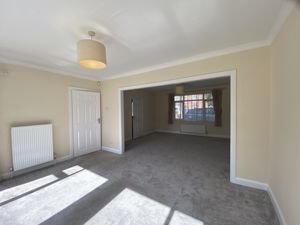 Lounge- click for photo gallery